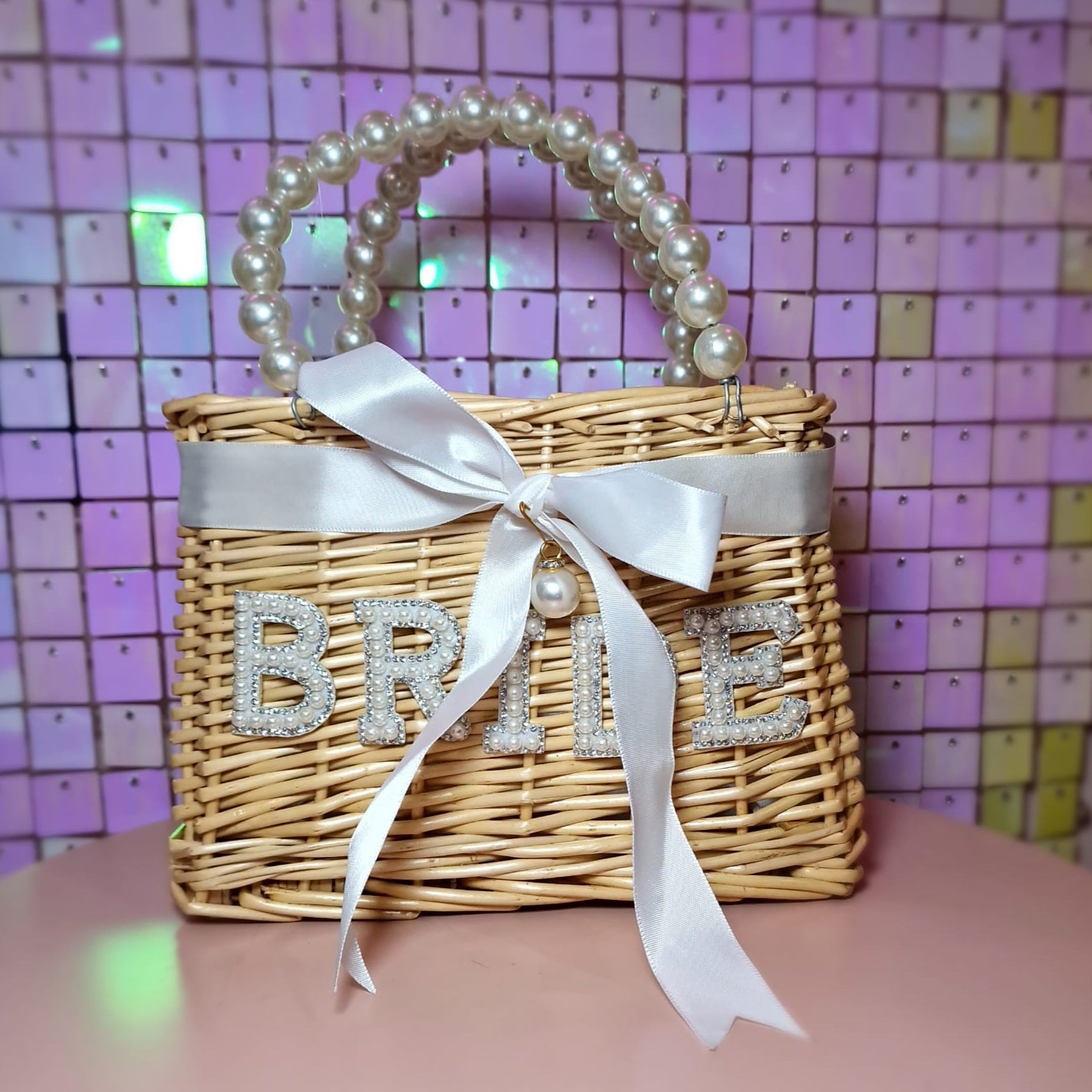 Daisy Bride Wicker Embellished Hen Party Bag