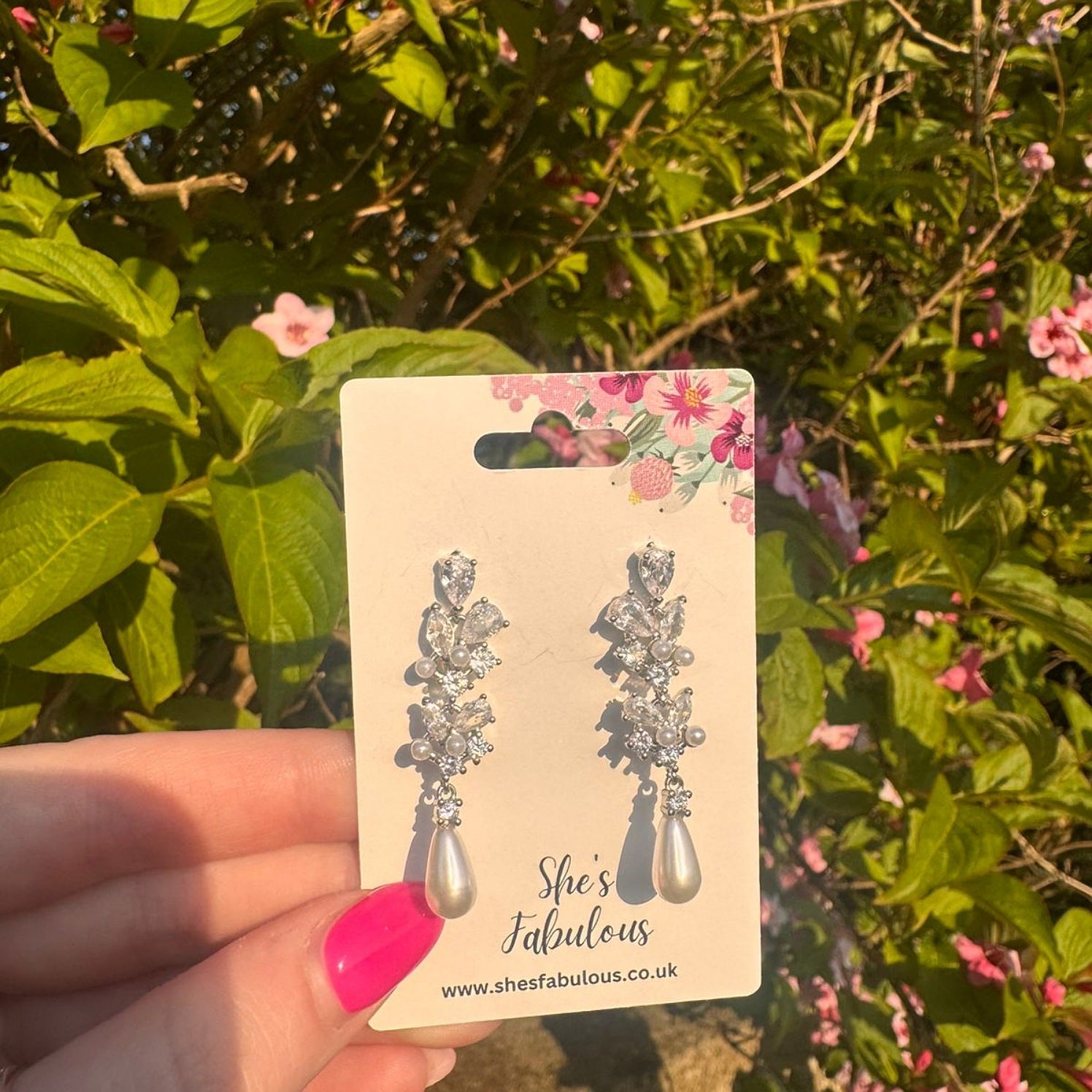 Eleri Pearl Dangle Earrings