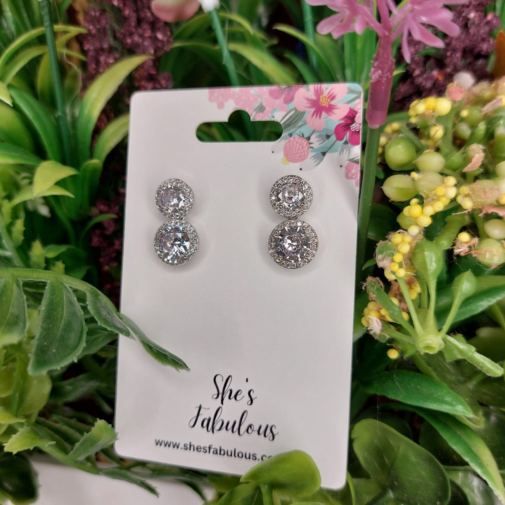 Elitra Round Sparkle Stud Earrings