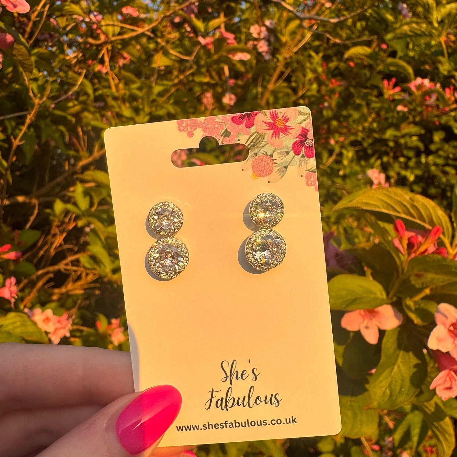 Elitra Round Sparkle Stud Earrings