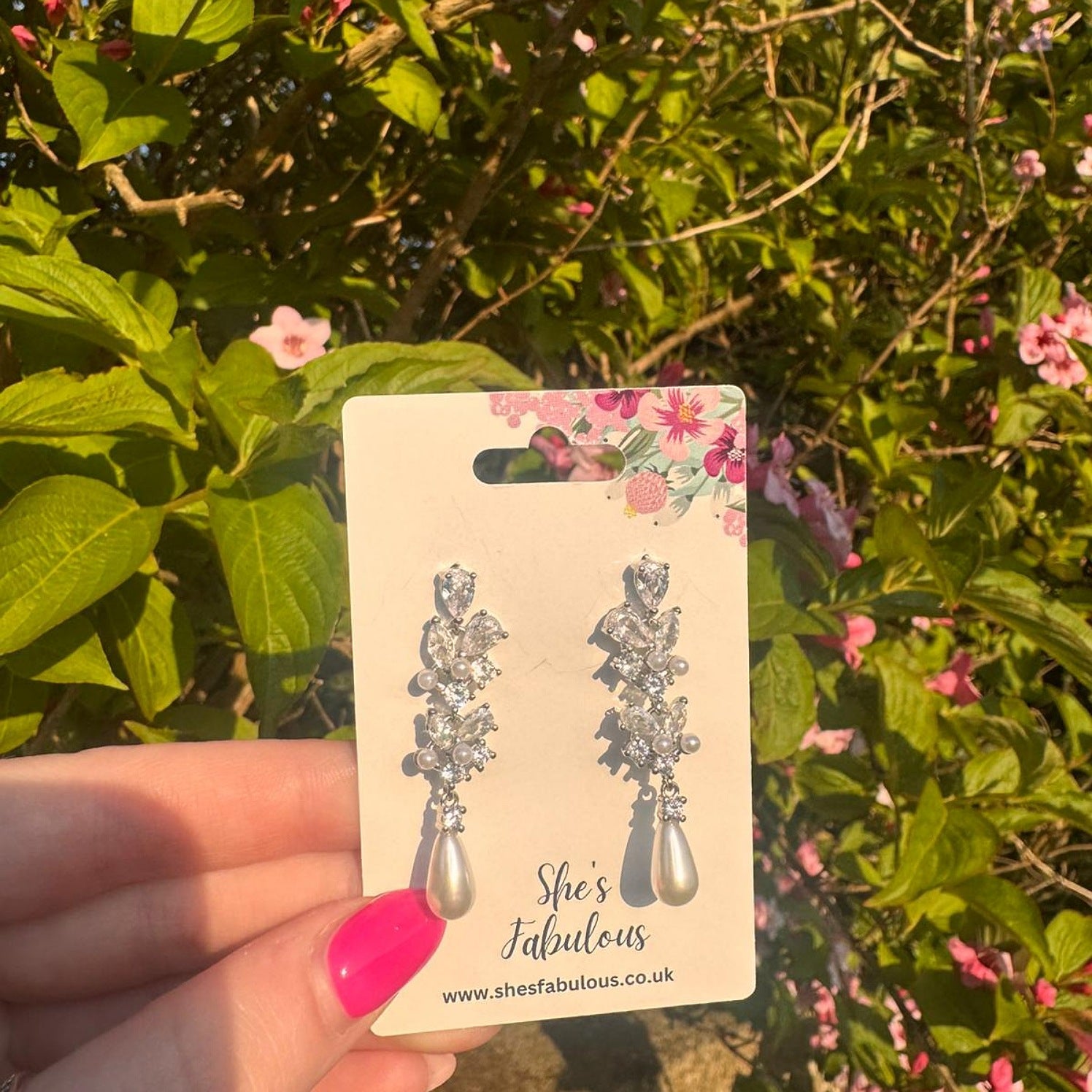 Eleri Pearl Dangle Earrings