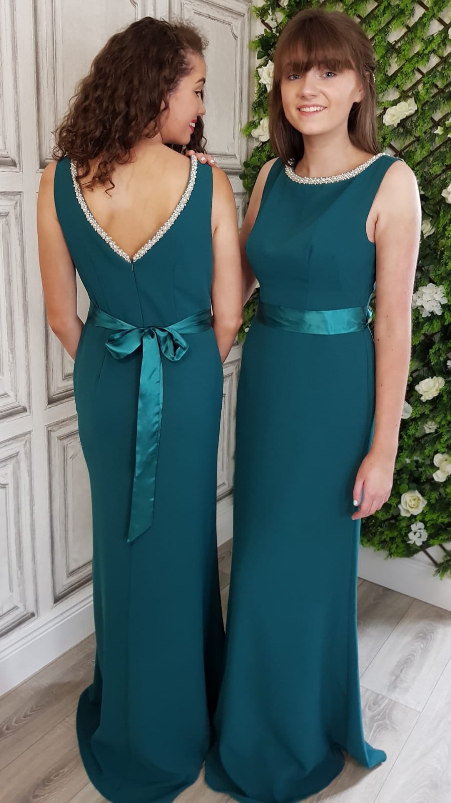 Sienna Emerald Pearl Neck Plain & Elegant Bridesmaids Dress